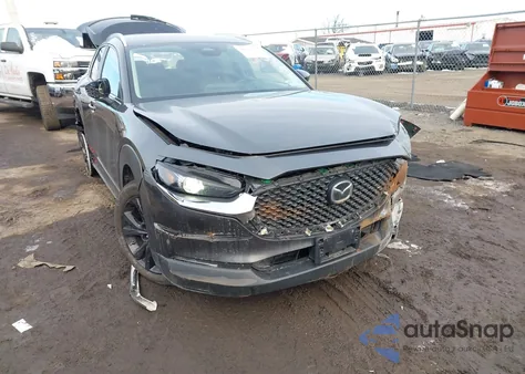 2024 Mazda Cx-30 2.5 S Select Sport z USA, uszkodzony, nr VIN 3MVDMBBM2RM637823